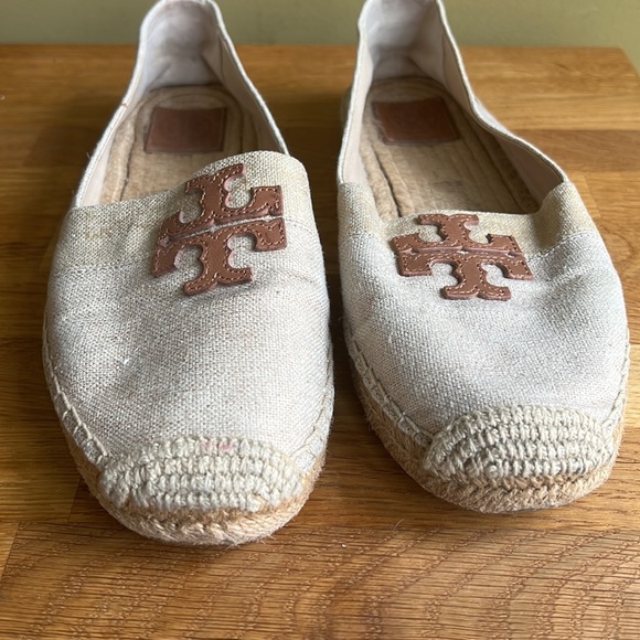 Tory Burch Weston Tan Gold Espadrilles - Picture 4 of 13